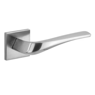 HEAVY FIT - klamki na kwadratowej rozecie, chrom-satyna