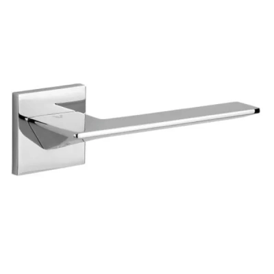 VIP FIT - klamki na kwadratowej rozecie, chrom