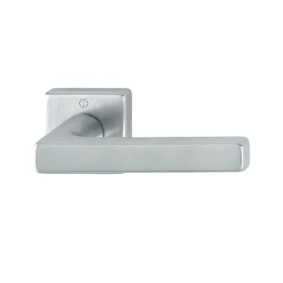 Klamki HOPPE Dallas na kwadratowej rozecie, F41-R satynowy chrom, Resista®