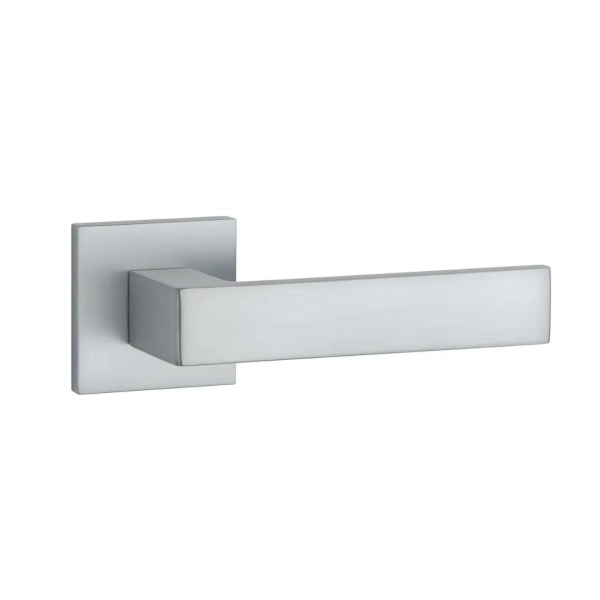 klamki-stile-hira-na-rozecie-slim-7mm-chrom-satynowy.webp