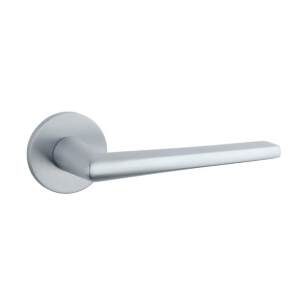 klamki-stile-salta-na-rozecie-slim-7mm-chrom-satynowy.webp