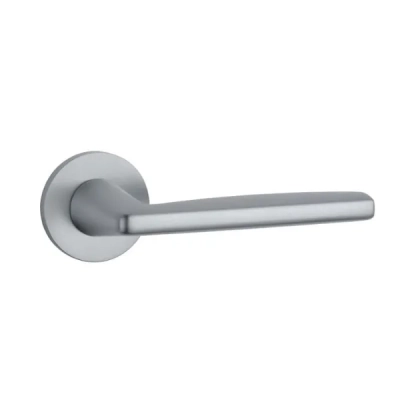 Klamki Aprile LUNA na rozecie slim 7mm, chrom szczotkowany