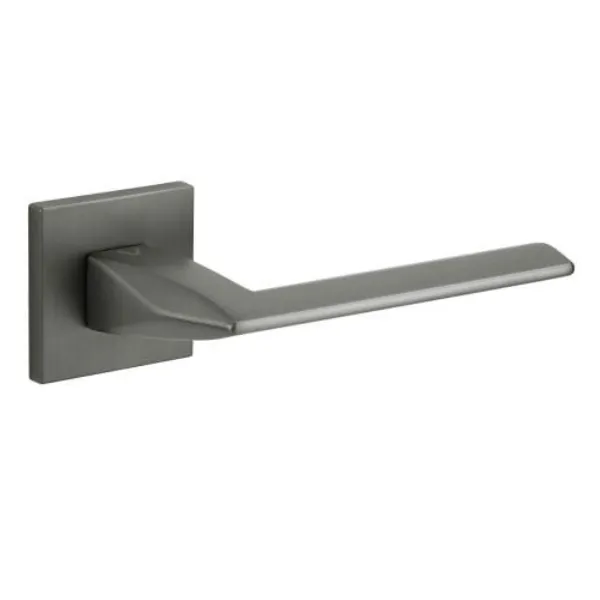 ever-fit-klamki-na-kwadratowej-rozecie-antracyt.webp