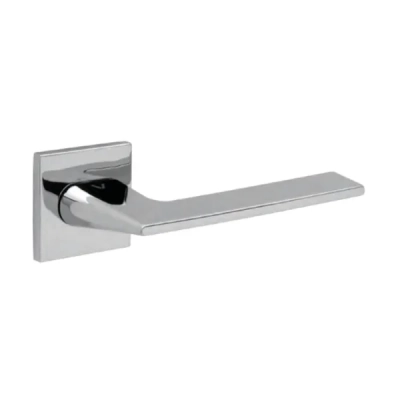 ICON FIT - klamki na kwadratowej rozecie, chrom