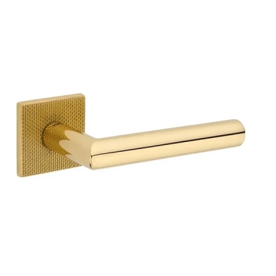 Klamka Tupai 4002 5SQ/T2-33, polerowany i piaskowany mosiądz