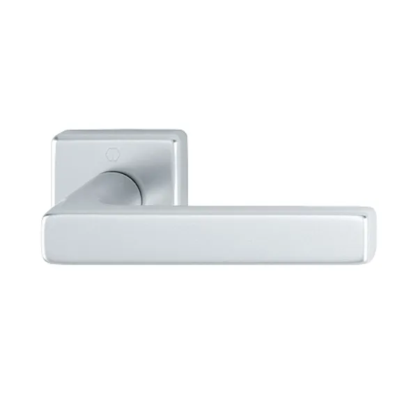 klamki-hoppe-dallas-na-kwadratowej-rozecie-f1-aluminium-naturalne.webp