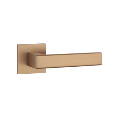Klamki STILE MIIA na rozecie slim 7mm, jasny brązowy